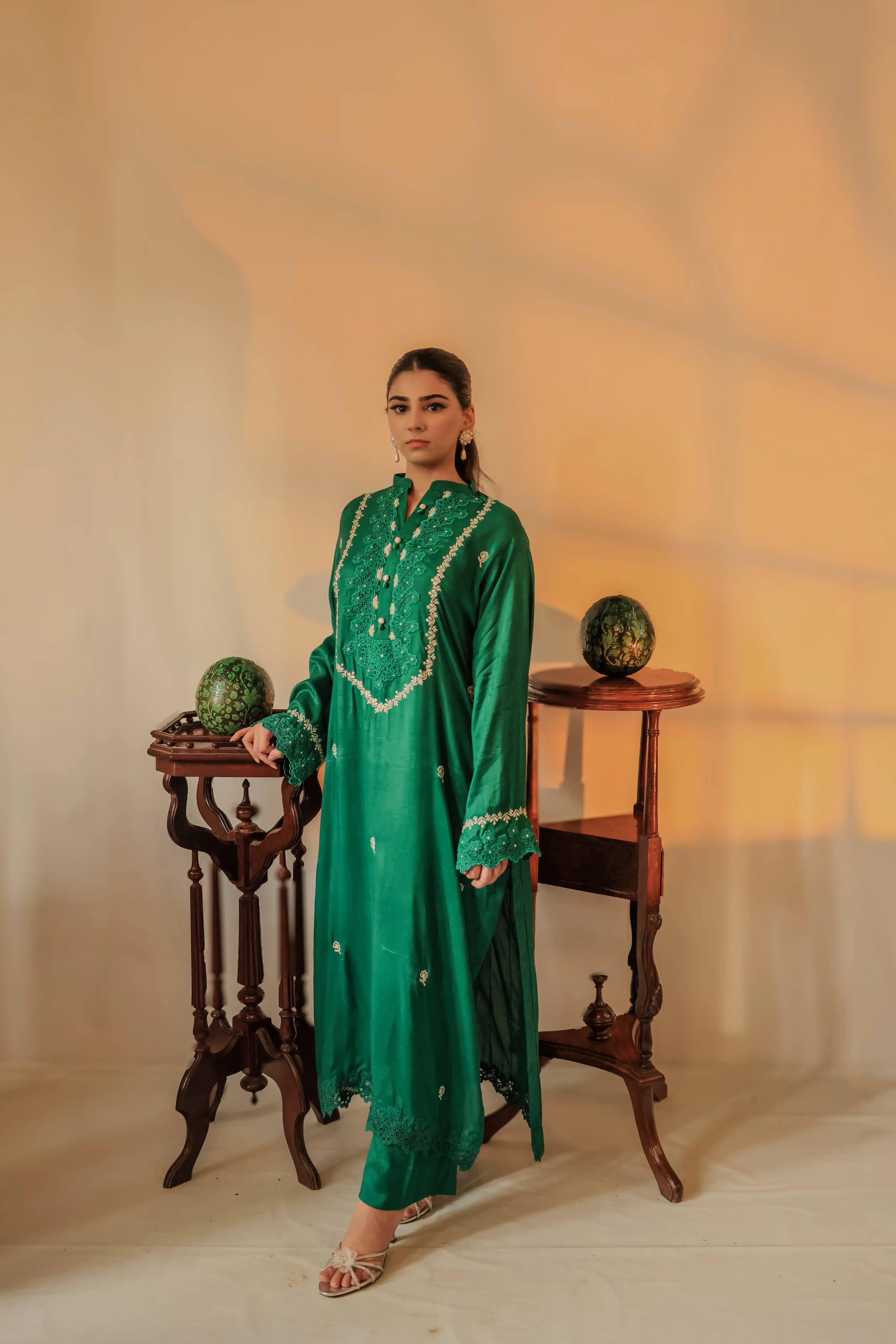 Zamurd (emerald green)